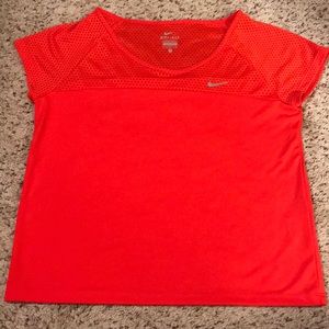 Nike Top - Shorter cut